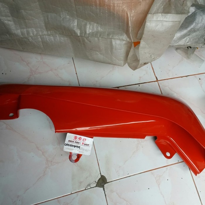 Sayap Luar Kiri Satria Lumba Original Warna Merah Minus