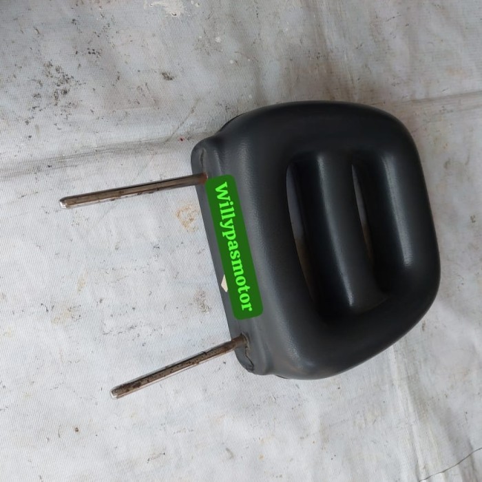Bantal Leher Headrest-Sandaran Kepala Taft Gt-Rocky-Hiline-Feroza Original Daihatsu