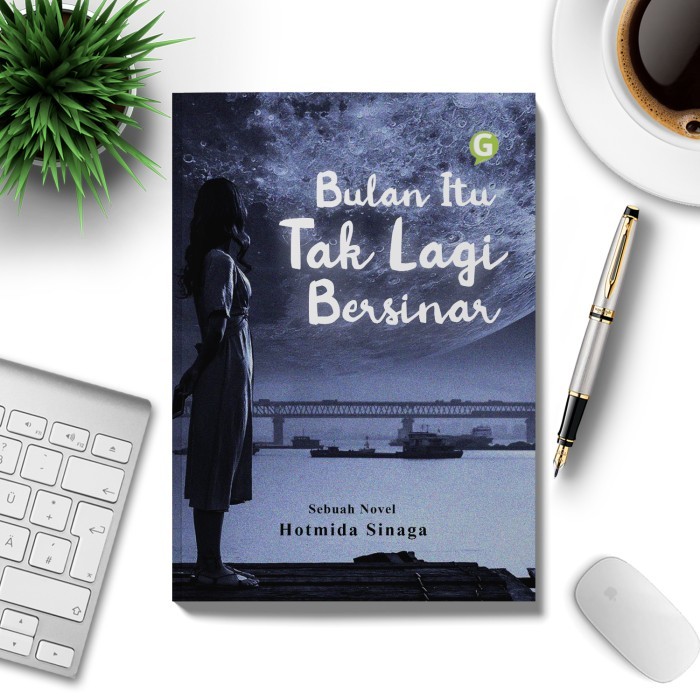 

Buku Novel Bulan Itu Tak Lagi Bersinar Guepedia
