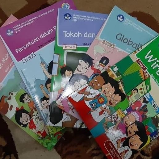 

TERBATAS Paket Buku kelas 6 Tematik Depdikbud Semester 1 Tema 1,2,3,4,5