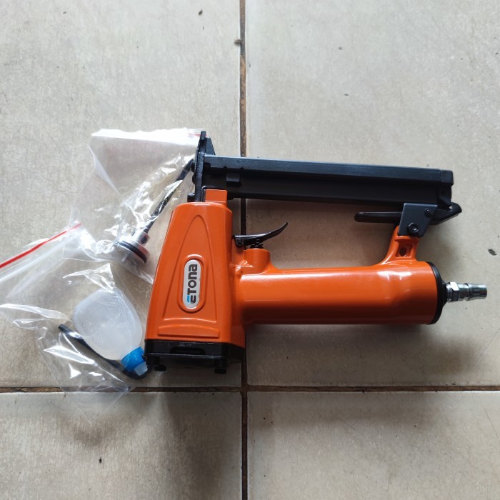 

MESIN AIR NAILER GUN / PAKU TEMBAK ANGIN 422J ETONA (BENTUK STAPLES U)