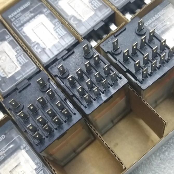 Promo schneider RELAY RXM4AB2BD 24VDC/relay 14pin 24vdc schneider COD