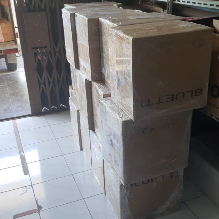 ] BLUETTI EB70 POWER STATION 720Wh/1000W Portable Power Station Battery