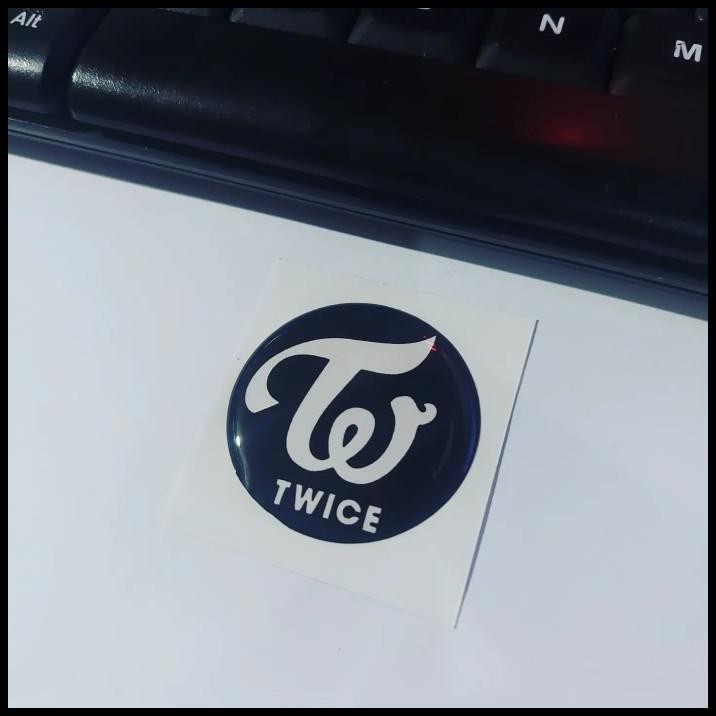 

HOT DEAL STICKER TIMBUL RESIN TWICE LOGO STIKER LENTUR 3D KECIL !!