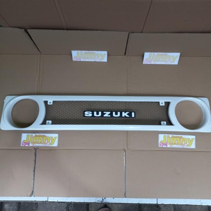 

GRILL KATANA MODEL FJ BABY CRUISER GRILL JIMNY JDM CAT GLOSS RAPIH PNP ORIGINAL