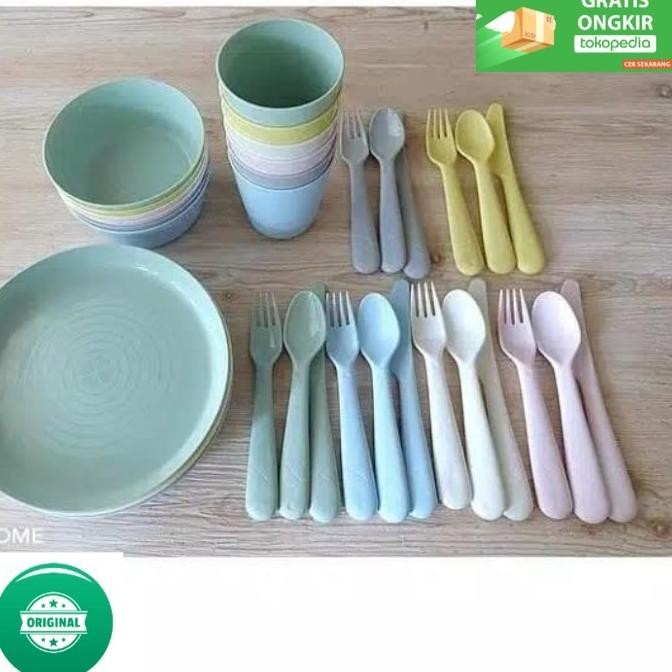 promo gd 1 set alat makan plastik (mangkuk,piring,gelas,garpu,sendok)
