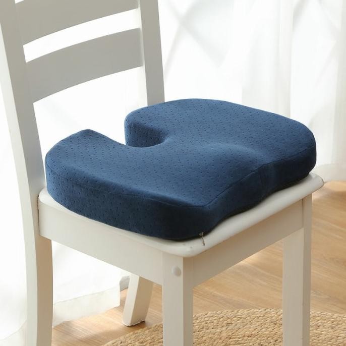 

TERSEDIA BANTAL DUDUK ALAS KURSI LESEHAN MEMORY FOAM THERAPY TULANG EKOR EMPUK