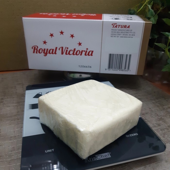 

GRATIS ONGKIR Frozen Royal Victoria cream cheese repack 330gr Kode 793