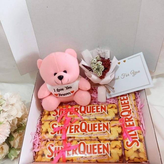 kado ulang tahun cewek / pacar / Coklat Valentine/ Boneka / Bucket bunga / hampers ulang tahun [terb
