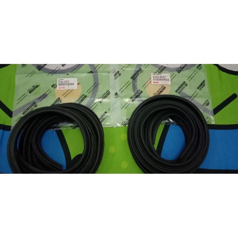 Karet Pintu Depan Kiri/Kanan Toyota Hardtop 2F Original Japan