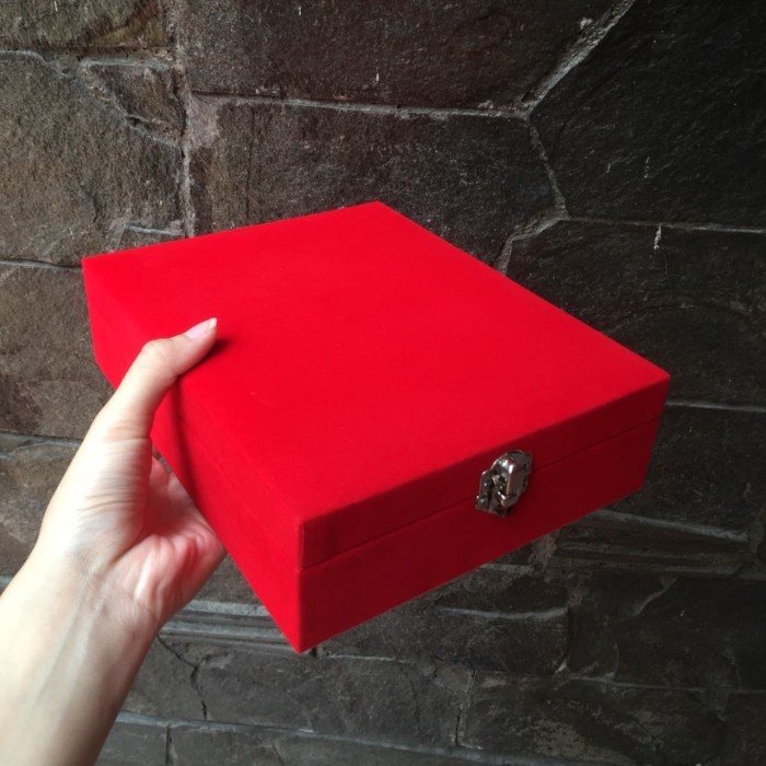 

Box Plakat, Box Bludru