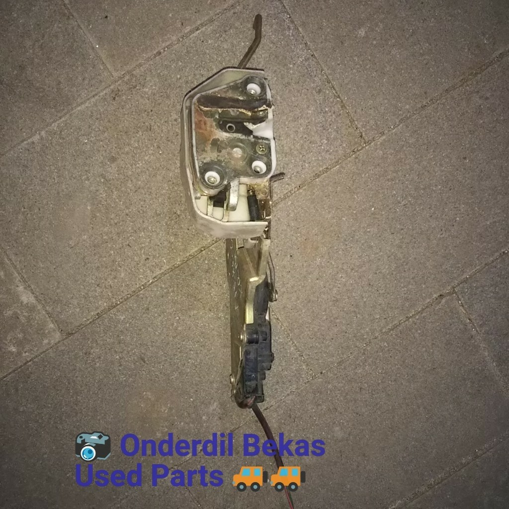 door lock kiri belakang RL Suzuki Baleno next G