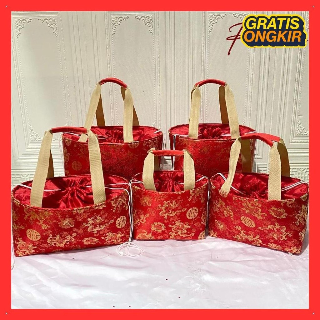 

Indoparcel - Tas Parcel Baki Cheongsam Goodie Bag Imlek Hampers Cheongsam Tas Hampers Cny Limited Edition