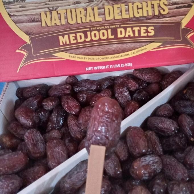 

Baru Buah Kurma Medjool Usa Premium Curah Fresh Manis Per 500 Gram