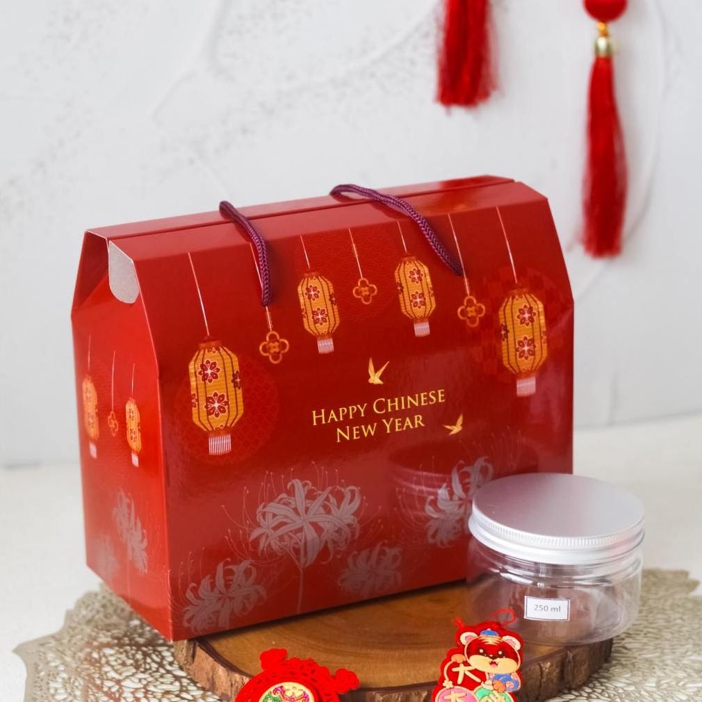 

BR - 10 Pcs Gable Box Imlek - Golden Spider Lilly 24*12*14 cm (Tinggi Total 20 cm) TERLARIS