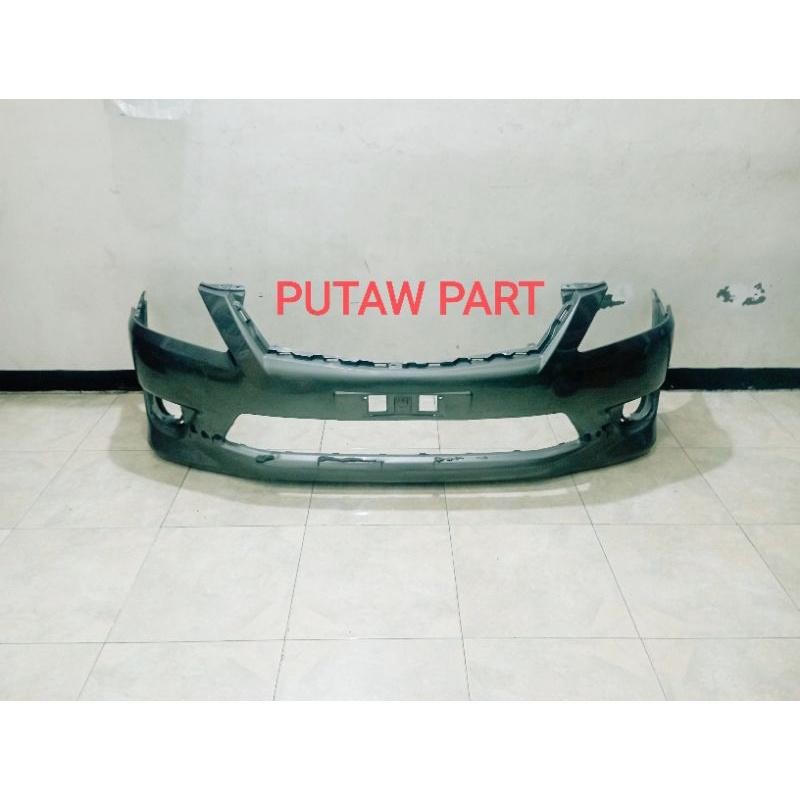 Bumper Bemper Depan Innova 2012 Original