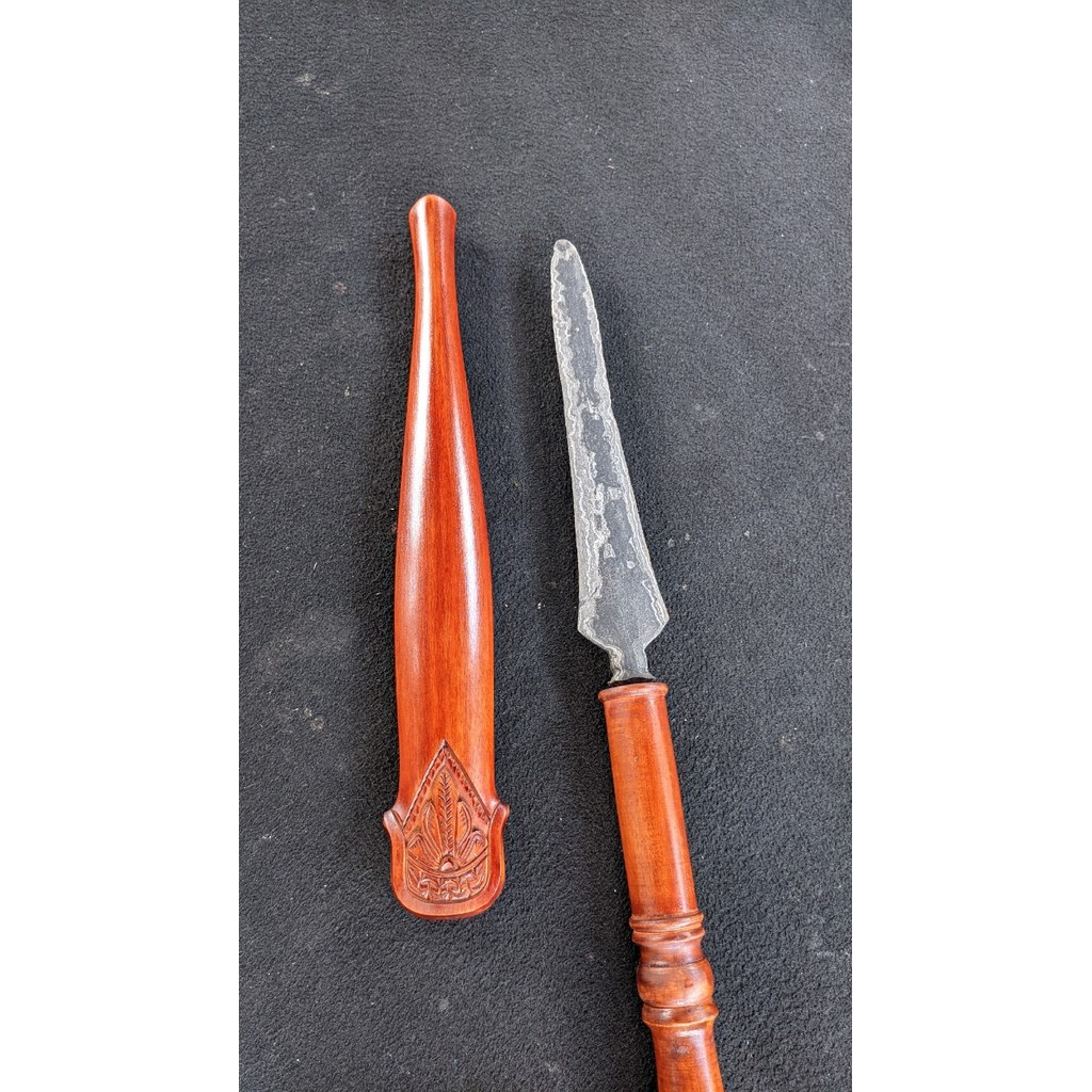 Dekorasi Tradisional Tombak Pusaka Sepuh Bliring Pamor Pendaringan Kebhak Tangguh Tuban est Besar Pa