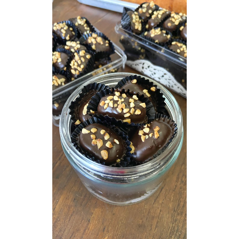 

Almond London