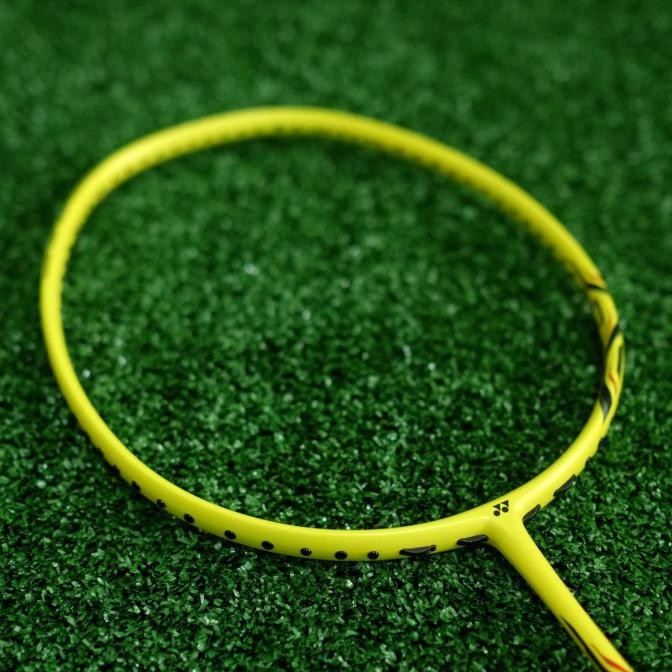 Raket YONEX Nanoray 7000 (Inc:Senar Fleet & Grip)