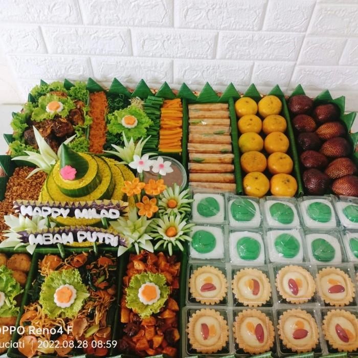 

Aneka Tumpeng/Tumpeng Kotak Premium Porsi 10-25/ Tumpeng Terlaris 100 % Original