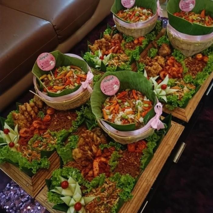 

Nasi Tumpeng / Nasi Kuning / Nasi Liwet Porsi 10 - 12 Orang New 100 % Original