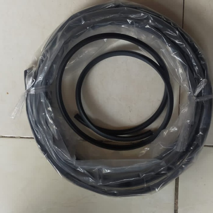 Pelipit Karet Kaca Depan Starlet Kotak Tengah Plus Molding Roof Kanan Kiri