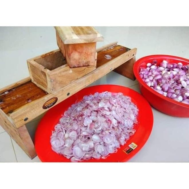 

Pemotong Giri Perajang Eripi Bawang Piang Entang Tempe