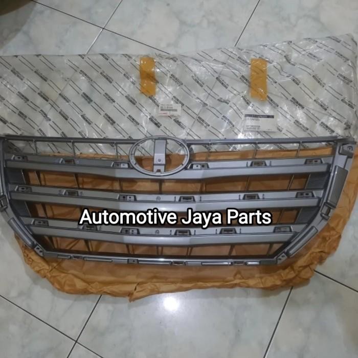Grille Grill Innova 2014-2015 Original Premium