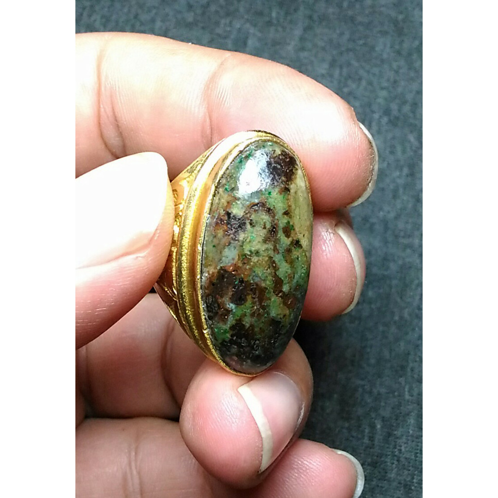 Natural Pirus Lawasan Big Size Motif Sosok Gadis