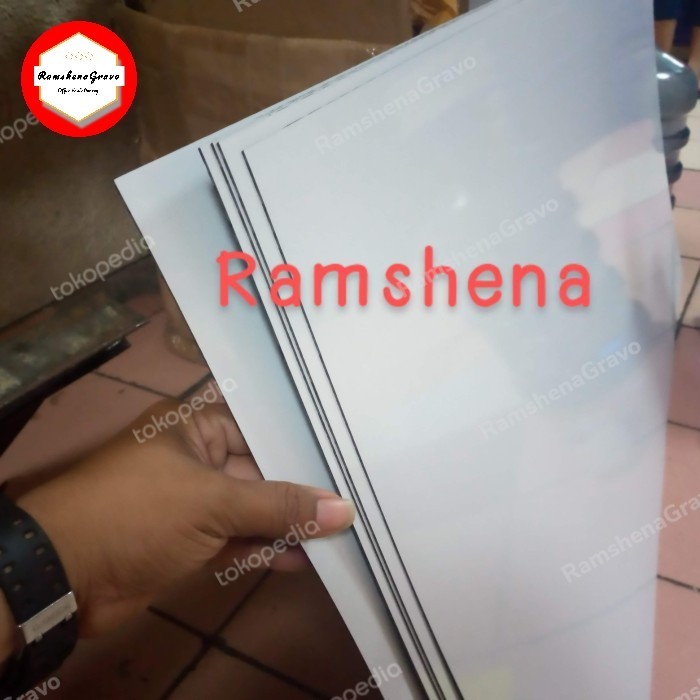 

Gravoplay bahan papan panel / nametag / name plate/60x120cm tbal 1.5mm