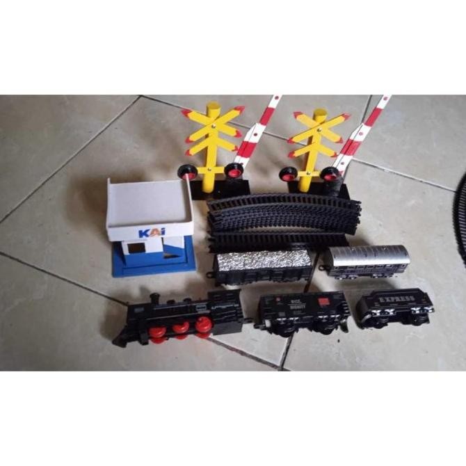 Murah Mainan Miniatur Kereta Api Indonesia Paket Mainan Edukasi Kereta Set