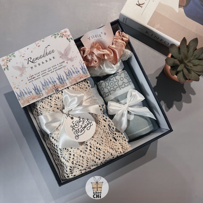 

Kikoochi Gamila Gift - Hadiah Kado Ulang Tahun Mukena Wanita Lebaran