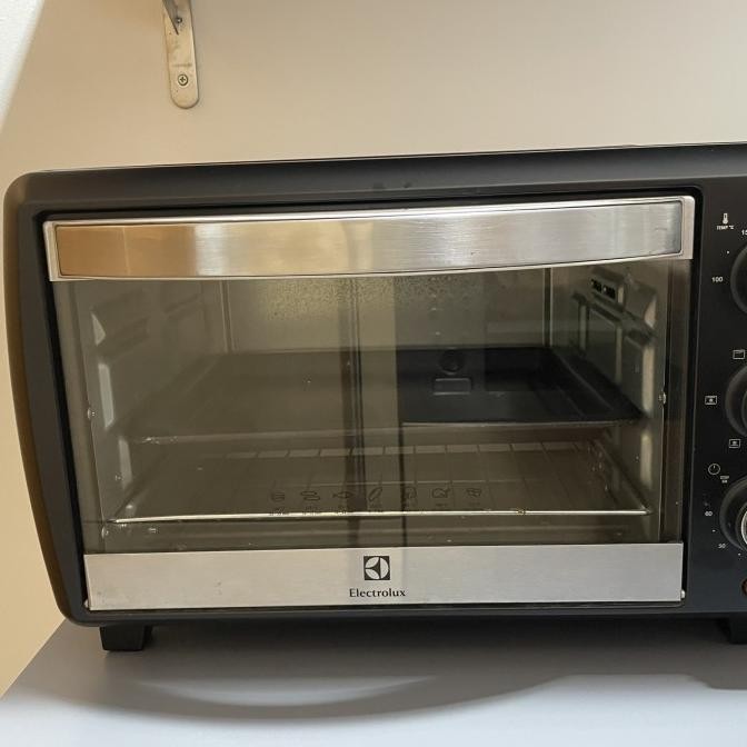 Electrolux counter top oven