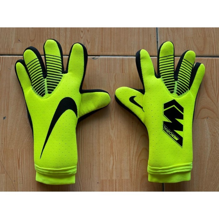TERLARIS SARUNG TANGAN KIPER NIKE MERCURIAL TOUCH ELITE - VOLT BLACK