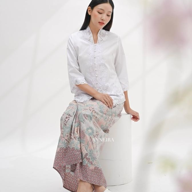 Grosir Kebaya Putih Modern Lengan Panjang (Sera)