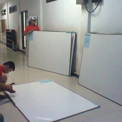 

papan tulis gantung 120x240cm