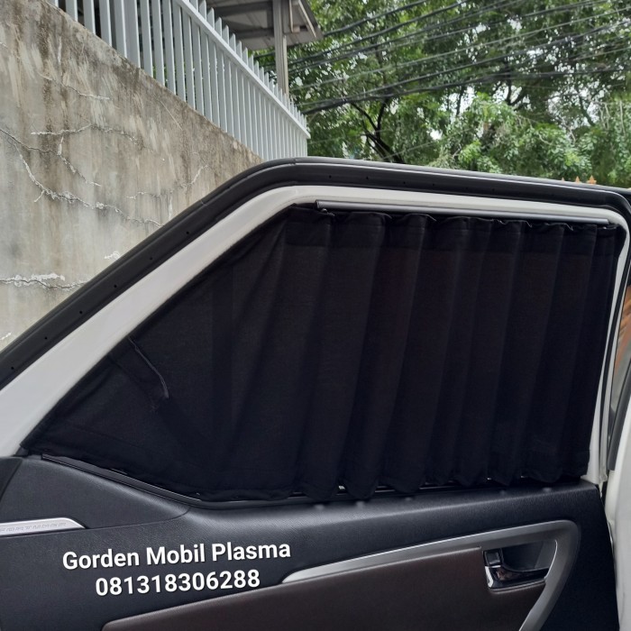 Tirai Mobil Fortuner /Hordeng Mobil Fortuner 2016 keatas