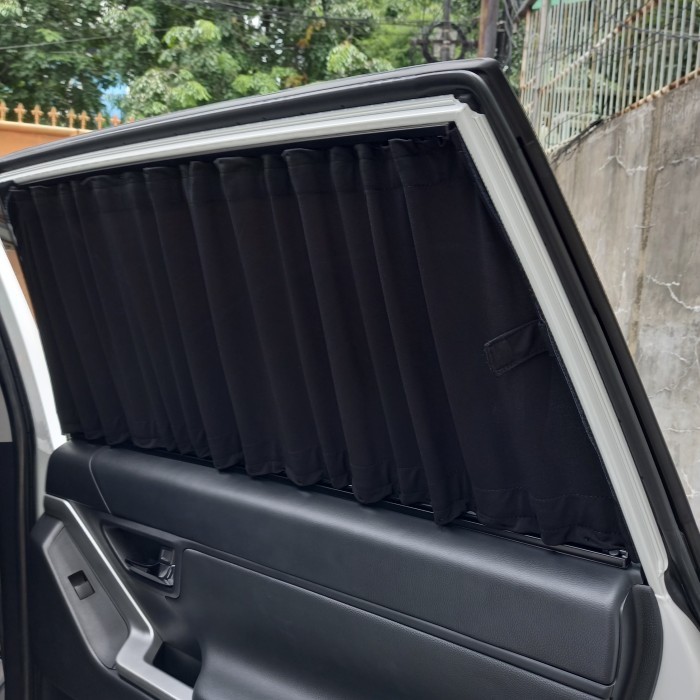 Gorden Mobil Innova Reborn/Venturer Premium Blackout 98% Fullset