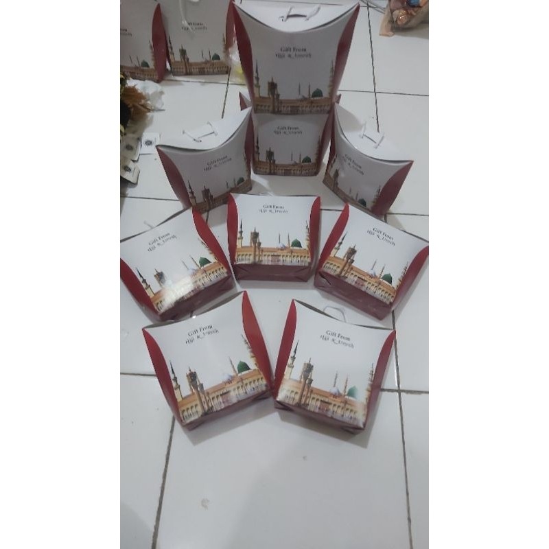 

Dus Tali Oleh Oleh Haji Dan Umroh Box Teng-Teng Tas Jinjing