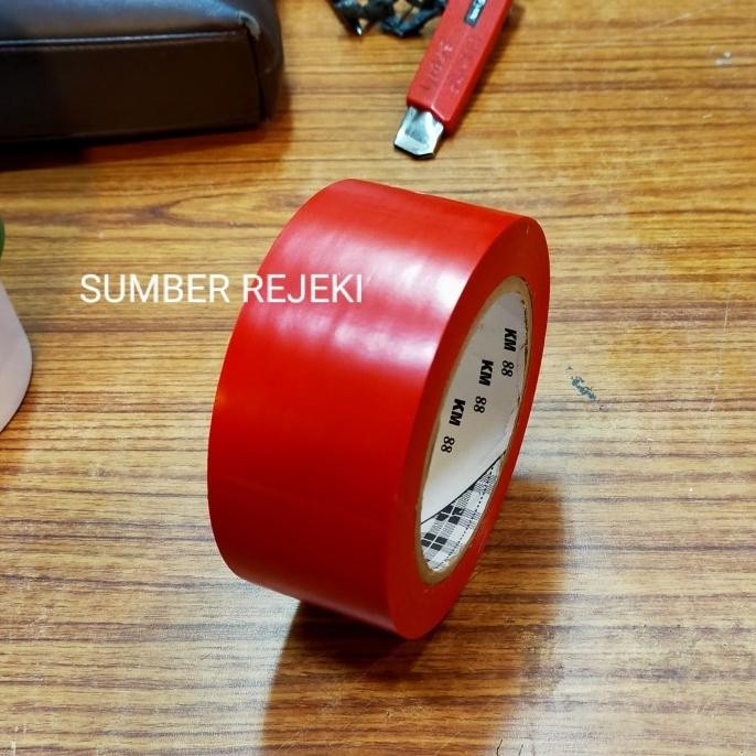 

PLOOR MARKING TAPE ISOLASI KM 88 LAKBAN LANTAI UKURAN 48MMX33M ASLI