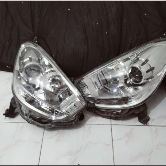 Headlamp Lampu Depan Daihatsu Sirion 2011 2012 2013 2014 Original Premium