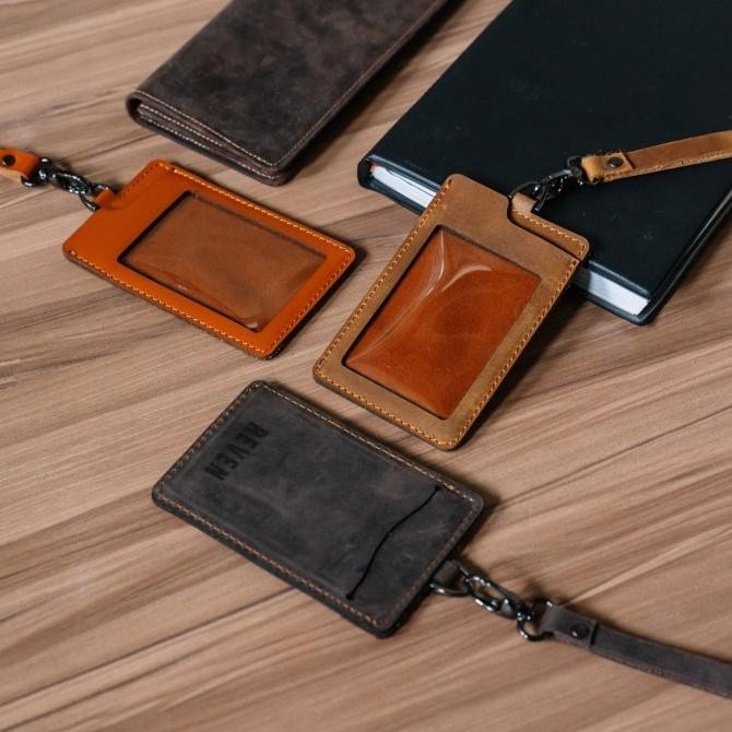 

Reven Leather Id Card Arca Lanyard Kulit Sapi Asli Model Kalung