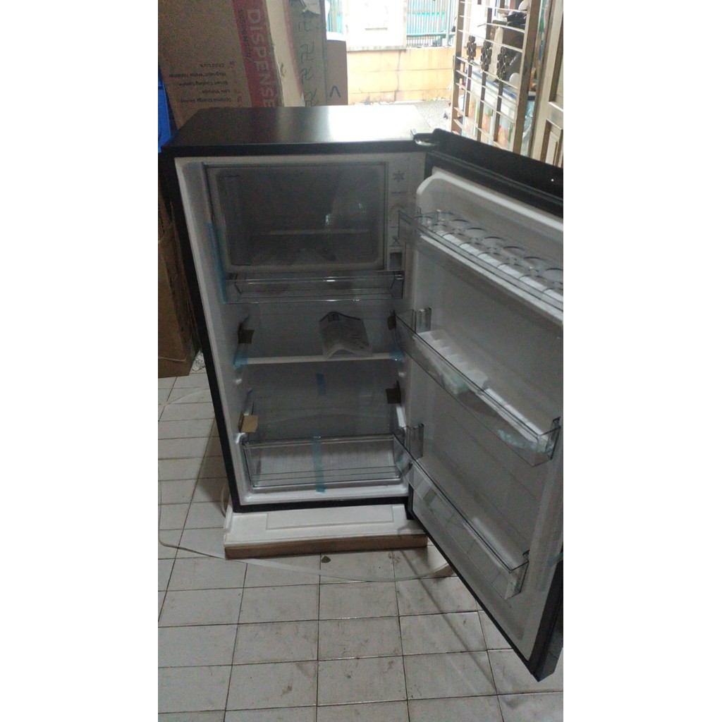 KULKAS 1 PINTU Aqua AQR-D181 / AQR D181 KHUSUS BOGOR DAN DEPOK