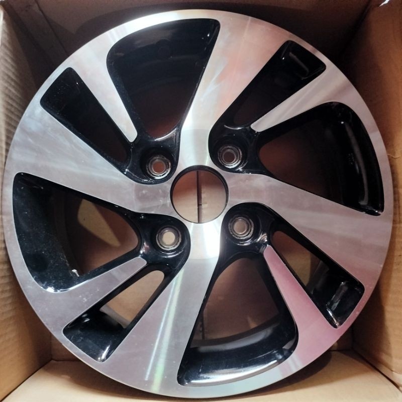 Velg 15 Toyota Avanza Veloz 1bh Serep 90% Mulus