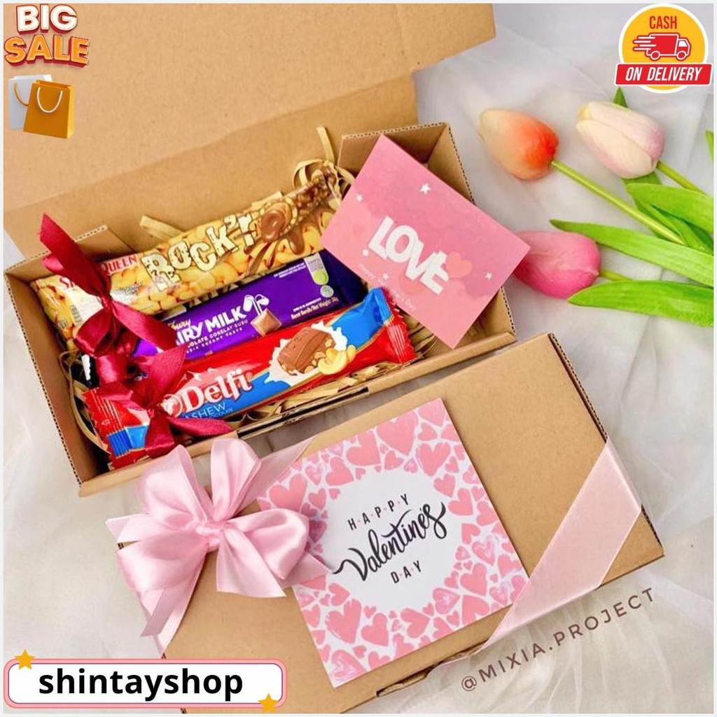 

Kado Ulangtahun Cewek Valentine Hampers Cokelat Hampers Wisuda Anniversary Siap Kirim