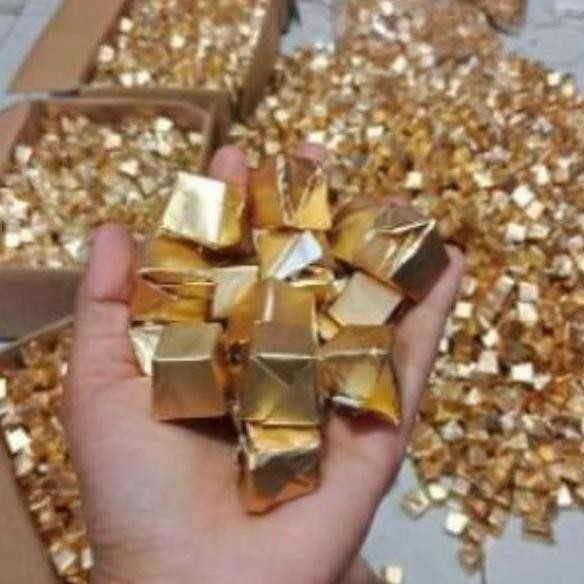 

Coklat Piramid 1Kg Bahan Silverqueen Mix Coklat Kiloancoklat Piramid AS85
