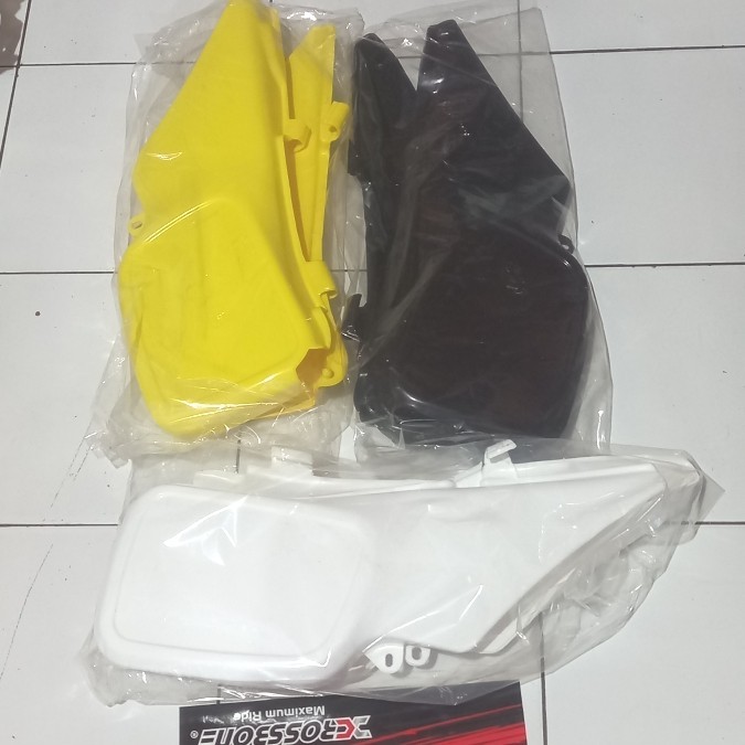 Side Cover Ts125 Side Panel Ts125 Kempol Ts125 Bodi Samping Ts125 Sayap Samping Ts125 Body Samping T