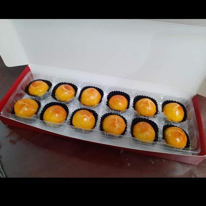 

Dus nastar sekat 12 holes, isi 10 set