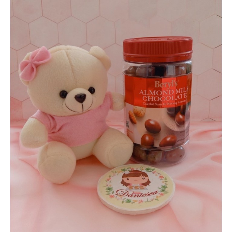

HADIAH VALENTINE COKLAT BERYLS BONEKA TEDDY BEAR