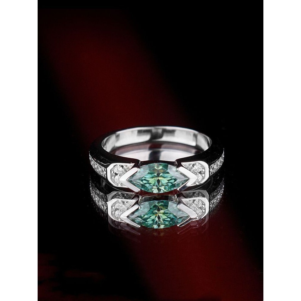 Cincin Jari Kecil Pria Moissanite Mata Horus